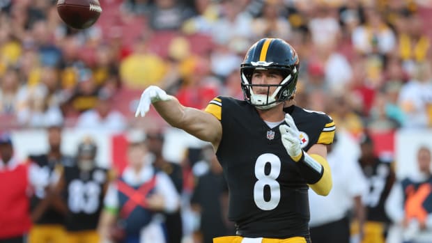 Pittsburgh Steelers quarterback Kenny Pickett throws a pass against the Tampa Bay Buccaneers.